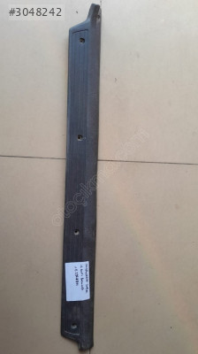 MAZDA B2200 SAĞ ÖN  İÇ KAPI BASAMAĞI  UB3968711