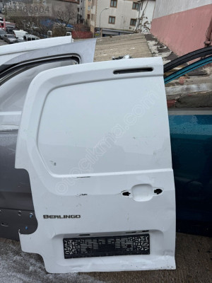 PEUGEOT PARTNER-BERLİNGO SOL BAGAJ KAPAĞI