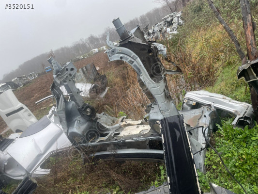 Peugeot 607 sağ sol ön şasi