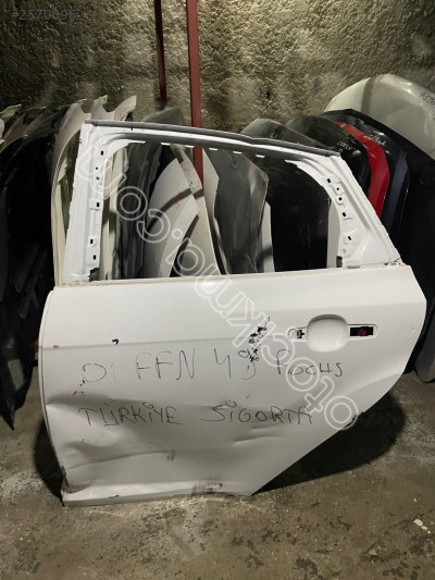 FORD FOCUS SOL ARKA KAPI