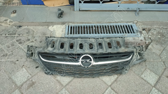 OPEL CORSA E ÖN PANJUR ÇIKMA ORJİNAL YEDEK PARÇA
