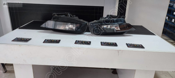 AUDİ A3 SAĞ SOL SİS FARI