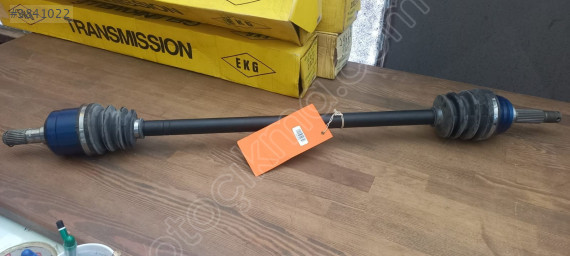 Mitsubishi Carisma sağ ön aks (960mm) sıfır orj