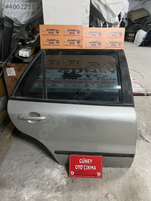 2004 Opel Meriva sağ arka kapı