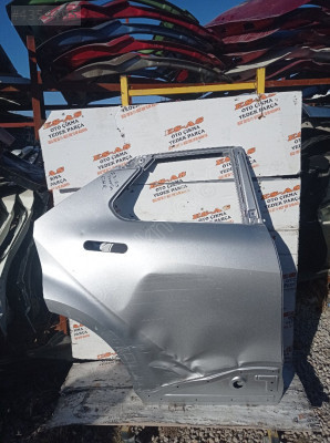 TOYOTA C-HR SAĞ ARKA KAPI ÇIKMA BOŞ ORJİNAL 2023-2025