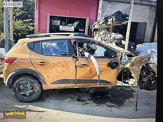 Dacia Sandero Stepway sağ arka kapı hatasız 2021