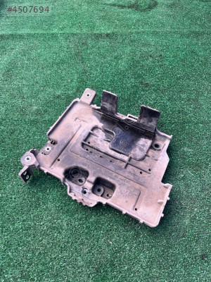 KİA CERATO AKÜ ALT DEMİRİ