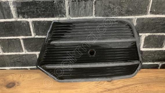 8U0807681Q 2014-2018 audi Q3 sol sis kapağı