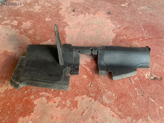 AUDİ A3 HAVA GİRİŞ KANAL PANELİ SOL 8P0121283E