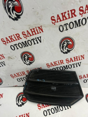 Audi Q3 Sis Far Kapağı