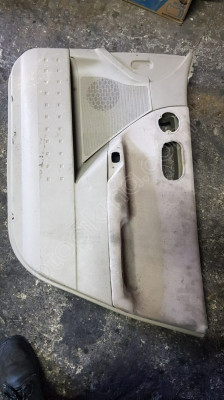 Renault Megane 2 Sağ Ön Kapı Döşemesi çıkma