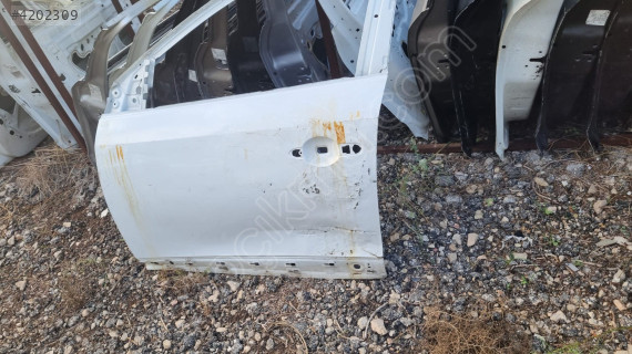 Renualt fuluence 2013 sol on kapi