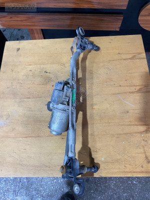 RENULT FLUENCE ORJİNAL ÖN CAM SİLECEK MOTORU