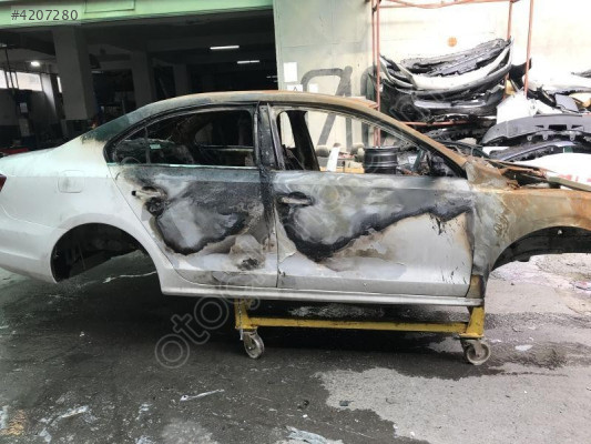 VOLKSWAGEN JETTA 2011 2018 SAĞ ÖN ÇEYREK 5C6809204