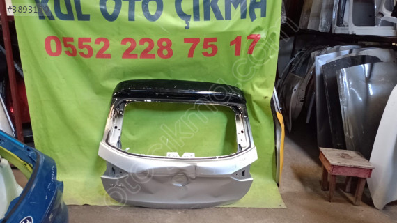 opel corsa k bagaj kapağı