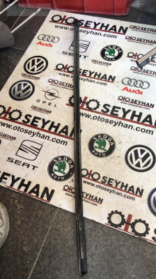 Volkswagen Jetta 2014 sol ön kapı dış sıyırıcı fitil