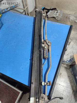 Mercedes w203 kasa arka cam elektrikli perde