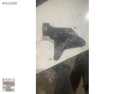 03F260885 vw jetta motor kulağı