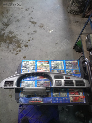 Ford Ranger 04/08 model gösterge paneli çerçevesi çıkma orijinal