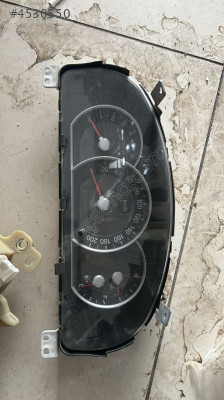 Kia Sorento 2008 gösterge saati