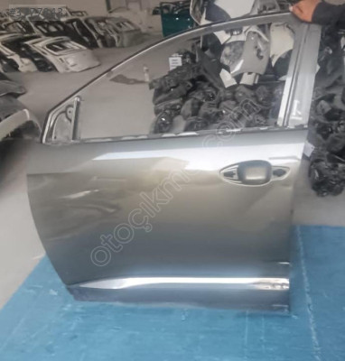 PEUGEOT 3008 GRİ SOL ÖN KAPI ORJINAL LOKALLIK