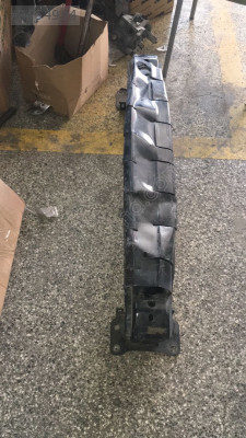 Volkswagen jetta ön tampon Demir