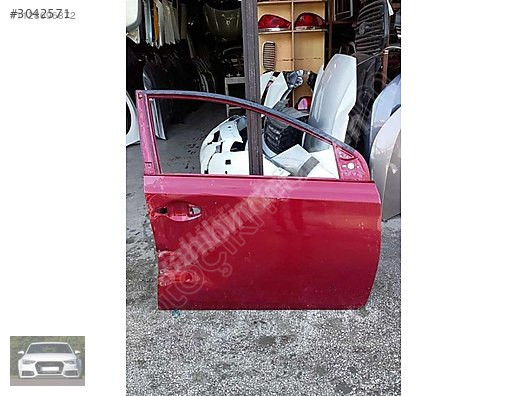 Toyota Corolla sağ ön kapı