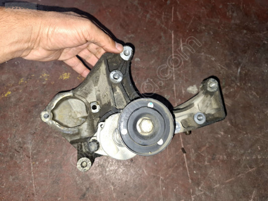 ÖZMEN OPEL ASTRA VECTRA KLİMA AYAĞI KULAĞI 90411820