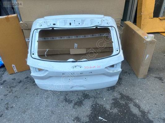 Ford Kuga bagaj kapağı 2020 sonrası