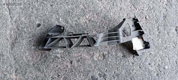 Peugeot 207 sağ ön tampon braketi