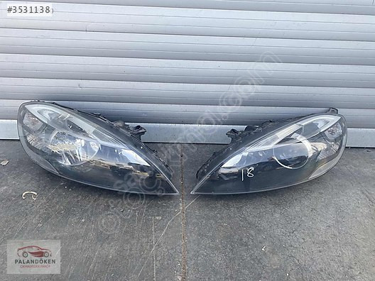 VOLVO V40 2012-2016 SAĞ SOL FAR ORJİNAL ÇIKMA