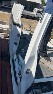 PEUGEOT PARTNER TEPE SAĞ ARKA ÇAMURLUK ÇEVİK OTO ÇIKMA