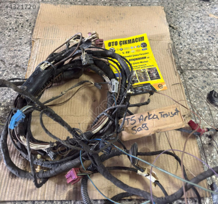 VOLKSWAGEN TRANSPORTER T5 SAĞ ARKA TESİSAT