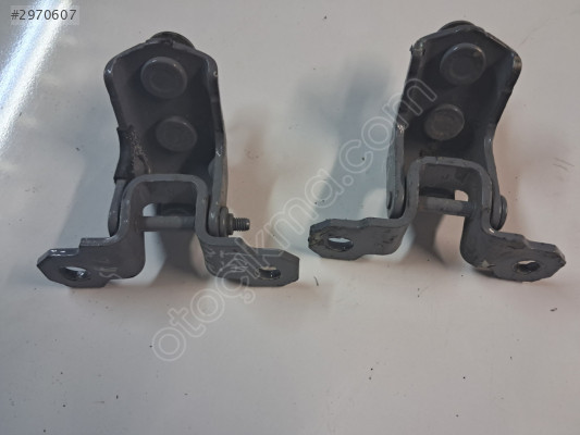 RENAULT LAGUNA 2 - SAĞ ÖN VE ARKA KAPI MENTEŞE 1 TAKIM FİYATI