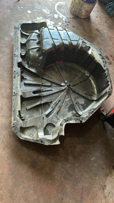 Renault Megane 2 bagaj havuzu