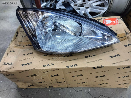 FORD FOCUS 2005 ÇIKMA İTHAL YENİ SAĞ FAR