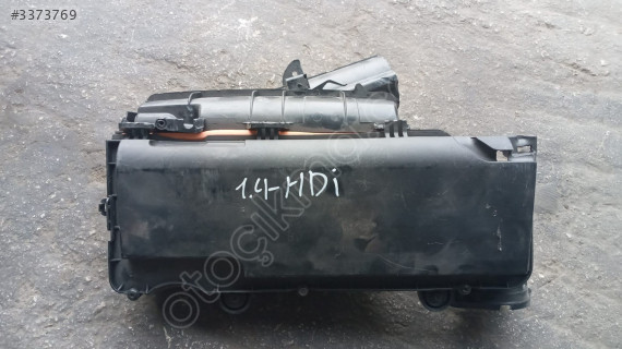 FORD FİESTA 1.4 HDİ HAVA FLİTRE KUTUSU ÇIKMA