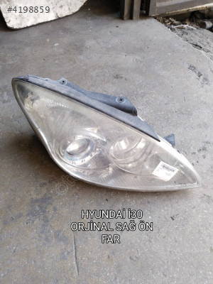 HYUNDAİ İ30 ORJİNAL SAĞ ÖN FAR AZ HASARLI 2007-2011
