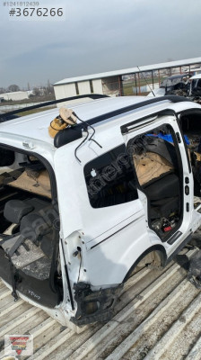 FORD CORİER SAĞ ARKA ÇAMURLUK