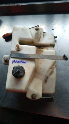Megastar motor suyu bidonu çıkma