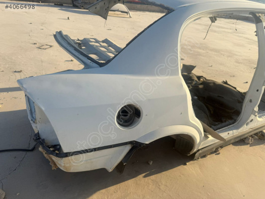 1999-08 OPEL ASTRA G SAĞ ARKA ÇAMURLUK KESME ORJ ÇIKMA
