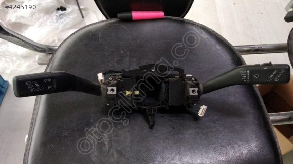 VOLKSWAGEN GOLF 2008 2012 SİLECEK SİNYAL KOLU 5K0953507BB