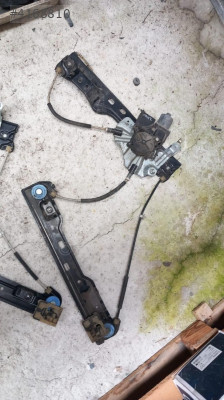 CHEVROLET CRUZE SAĞ ÖN CAM KRİKOSU.OTO ERKAN ÜNYE
