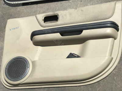 Nissan Xtrail Sağ Ön Kapı Döşemesi