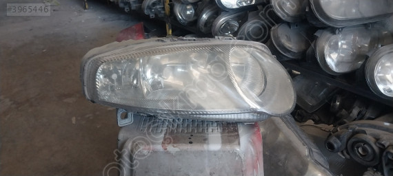 Alfa Romeo 147 Sag Ön Far