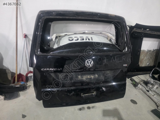 VW CARAVELLE SİYAH BAGAJ KAPAĞI ORJINAL