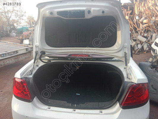 Fiat Linea arka bagac kesme orjinal beyaz renk