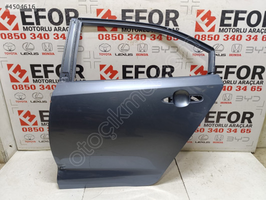 TOYOTA COROLLA SOL ARKA KAPI ÇIKMA ORİJİNAL PARÇA