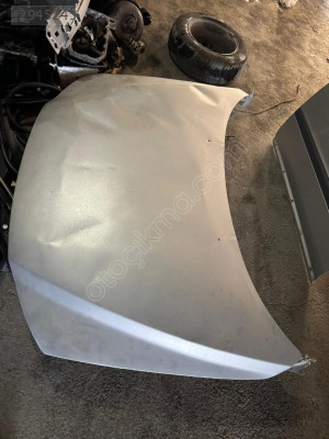 Volvo s60 ön kaput çıkma