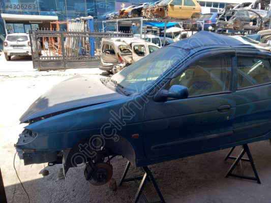 Renault megane 1 sol ön sol arka kapı
